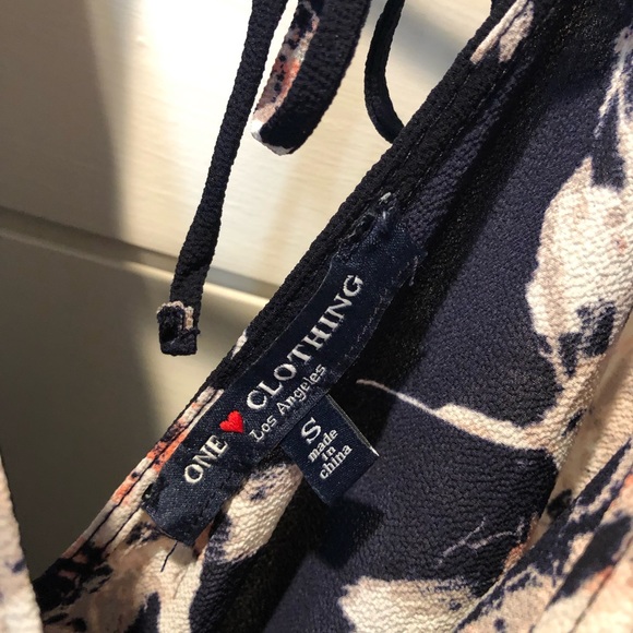 Navy & Floral Romper - Picture 4 of 5